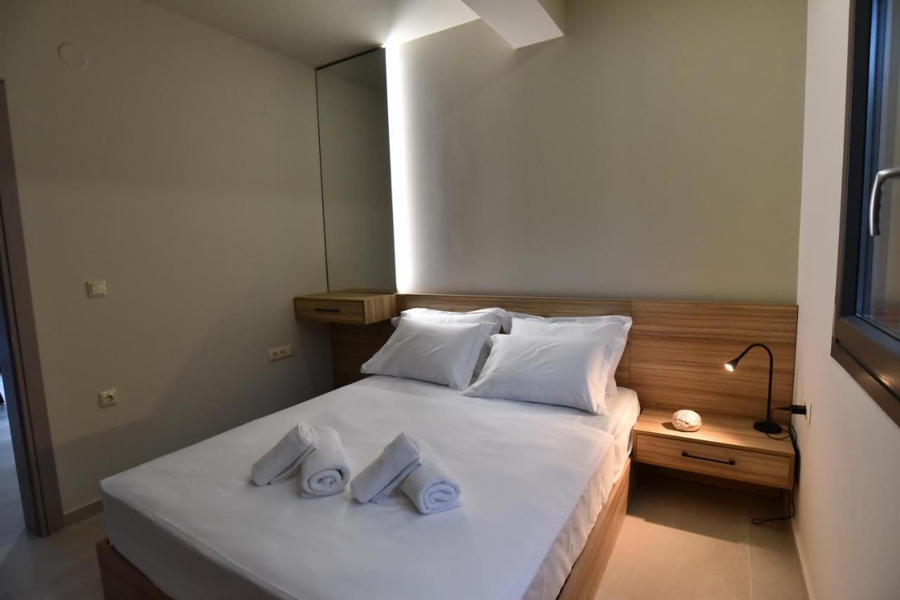 Welcome Inn Palaiontsiflikion Bagian luar foto