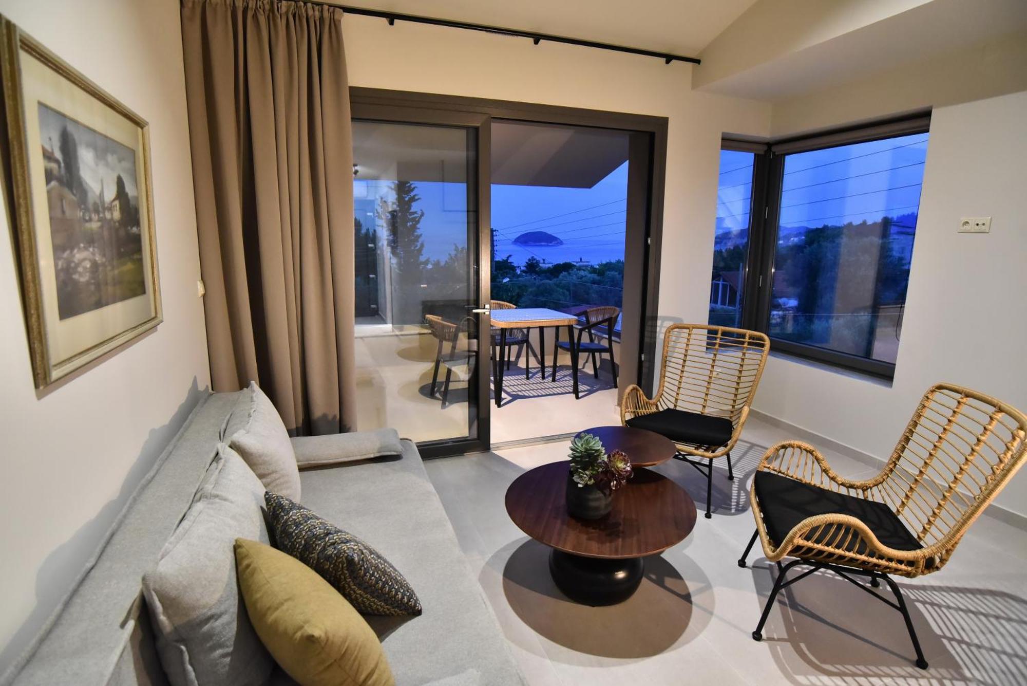 Welcome Inn Palaiontsiflikion Bagian luar foto